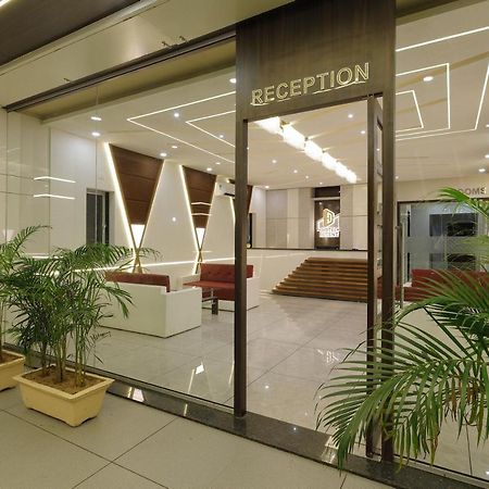 Hotel Decent Unjha Ngoại thất bức ảnh
