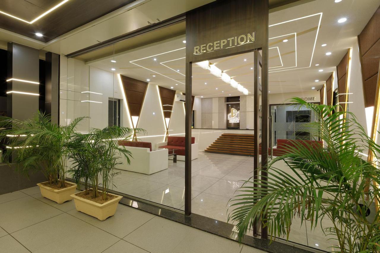 Hotel Decent Unjha Ngoại thất bức ảnh